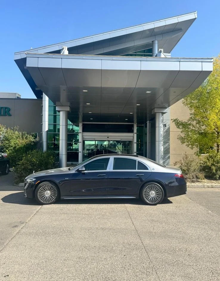 luxury sedan pickup yyC